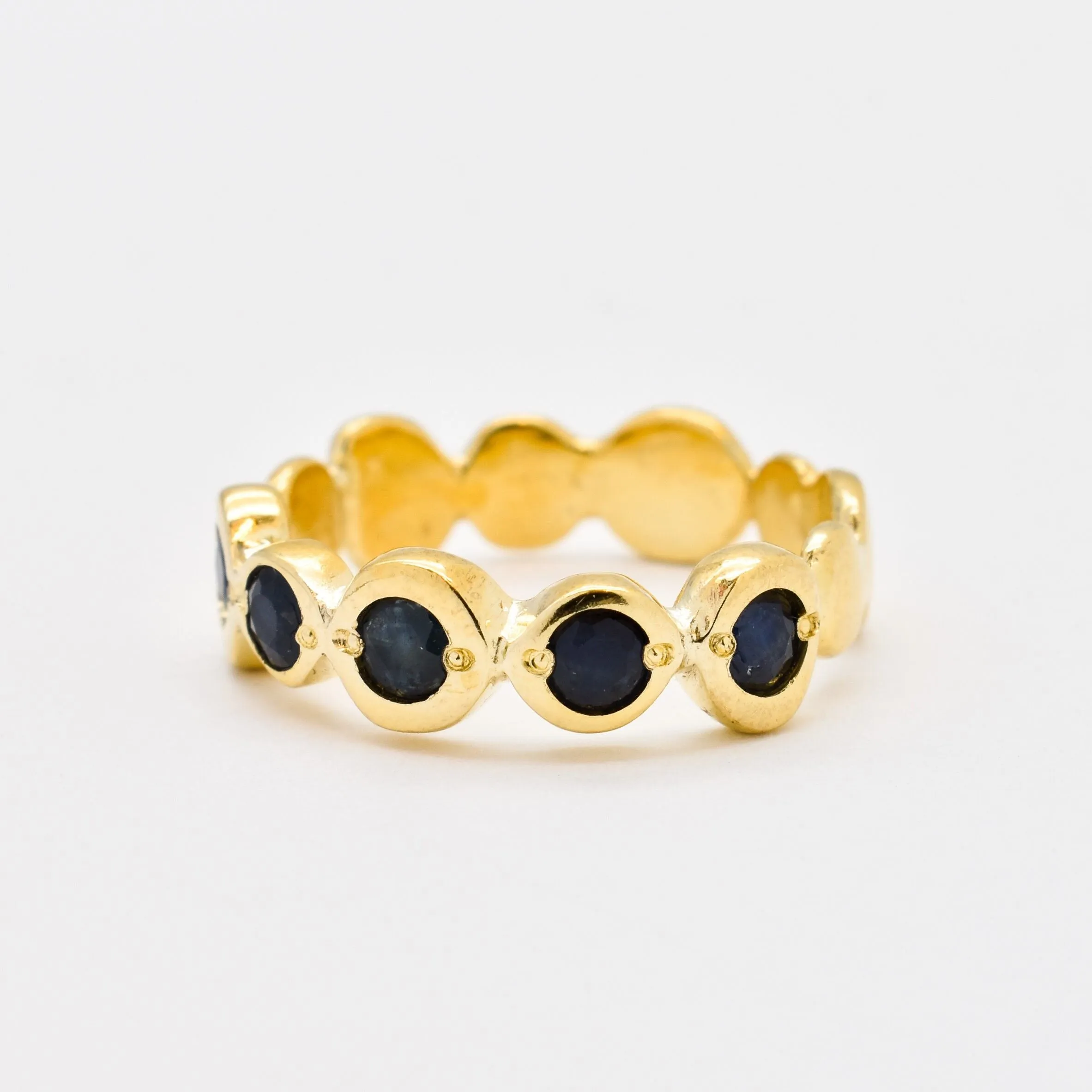 Sapphire Gold Ring - Bubble Band, Natural Sapphire Ring, Stackable Sapphire Band