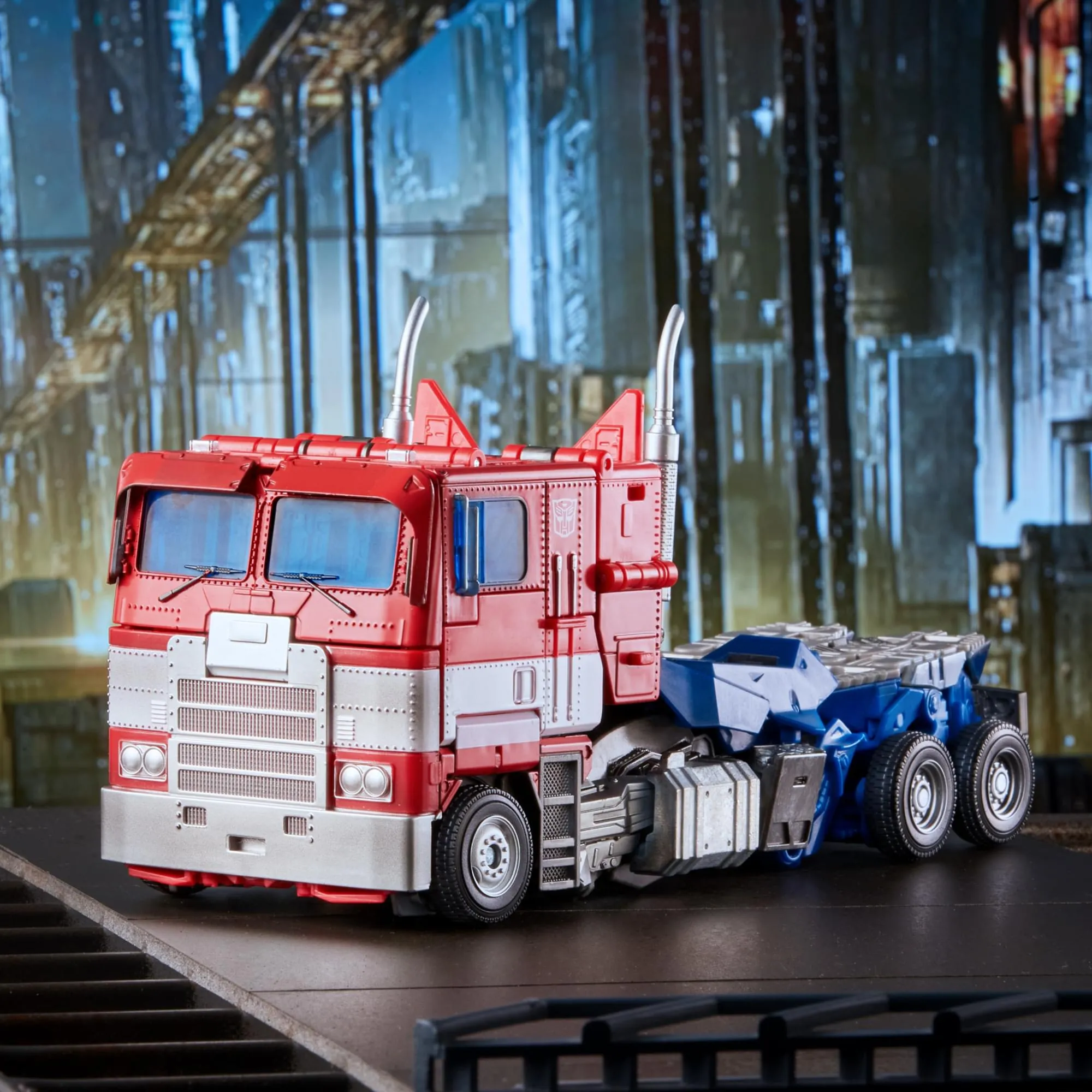 Transformers Movie Masterpiece Series MPM-12 Optimus Prime Figure